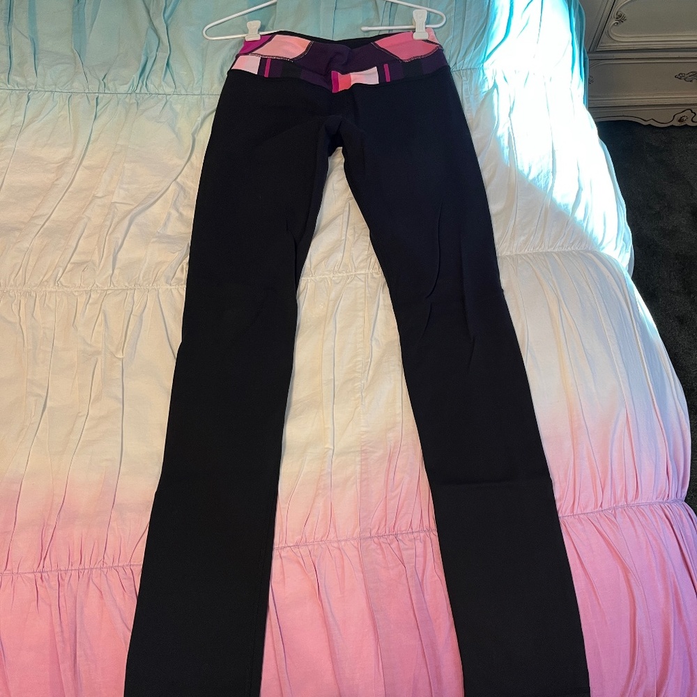 Lululemon straight legged leggings size 4